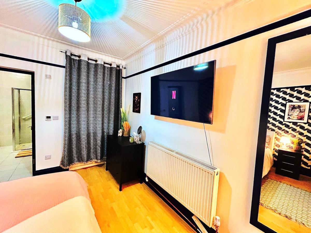 Rest Boutique Golders Green Londyn Zewnętrze zdjęcie