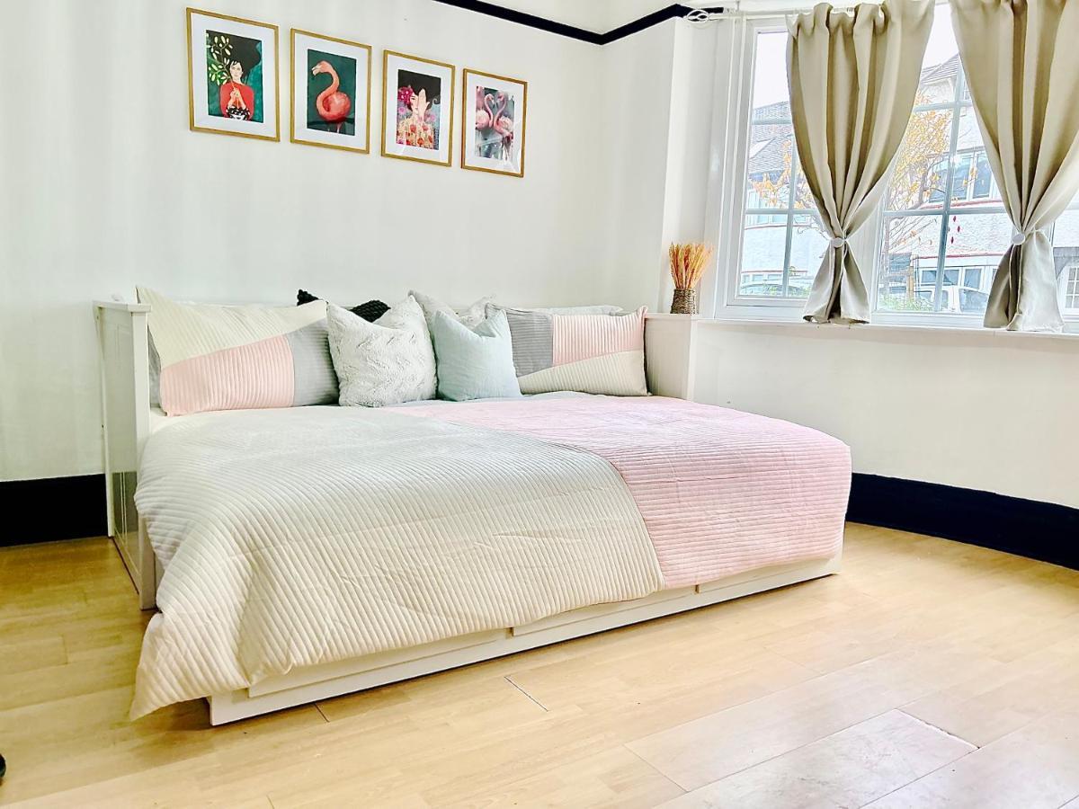 Rest Boutique Golders Green Londyn Zewnętrze zdjęcie